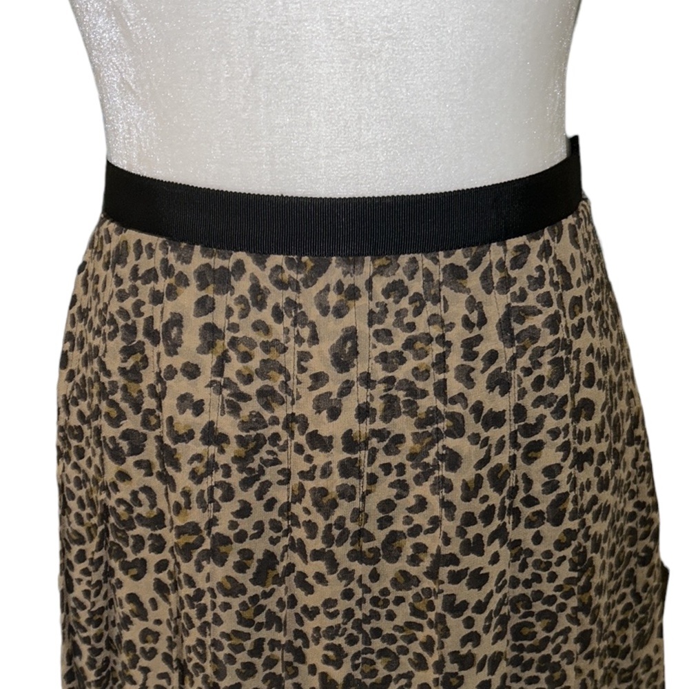Carlisle Silk Pleated Leopard Print Midi Skirt - 4 - Picture 3 of 11